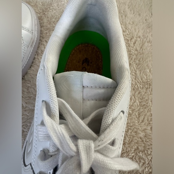 Cariuma Salvas white leather shoes sneaker size 8 - Picture 7 of 10